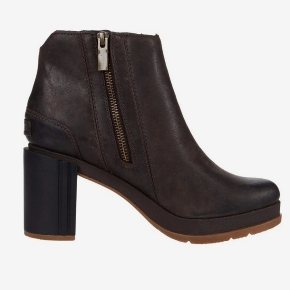 NIB SOREL Distressed Leather Waterproof Zipper Booties “Blake” sz 9 - Picture 3 of 16